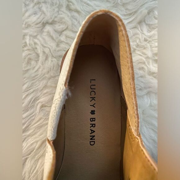 Lucky Brand Fausst Ankle Boots Crackle White Leather NWOT 8.5